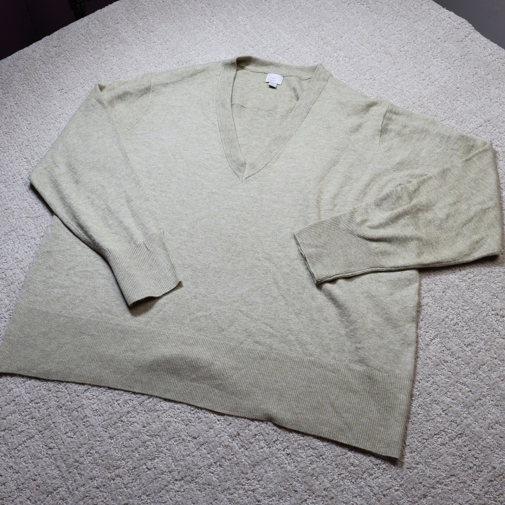 A New Day Womens XL V-Neck Sweater Heathered Oatmeal Beige Long Sleeve Knit